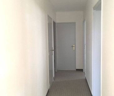 Location appartement 4 pièces 89.84 m² à Valence (26000) - Photo 2