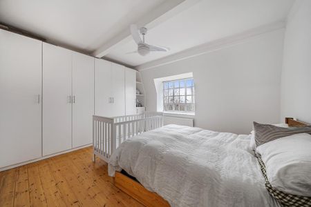 3 bedroom flat to rent - Photo 4