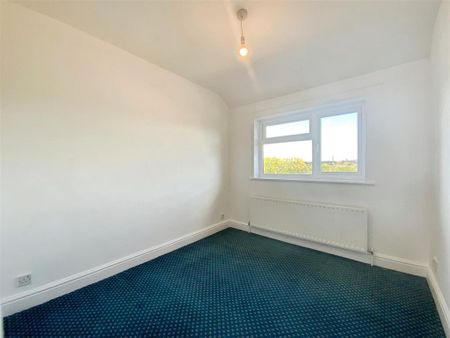 2 bedroom semi-detached house to rent - Photo 4