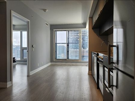 One bedroom condo Toronto - Photo 2