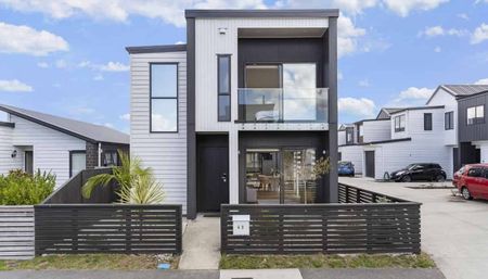 Papakura, 4 bedrooms - Photo 2