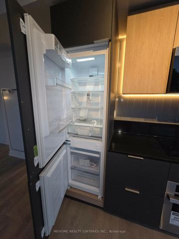 1 Fairview Road E #1409 - Photo 5