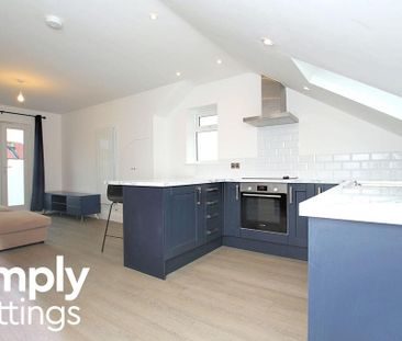 2 bedroom flat to rent - Photo 4