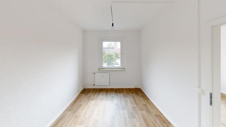 Neu sanierte 3-Raum-Wohnung mit Einbauküche - Foto 3