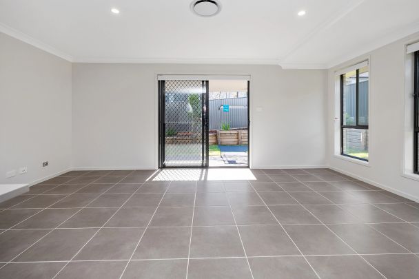 Brand New Three Bedroom Duplex in Allambie Grove Estate - Photo 1