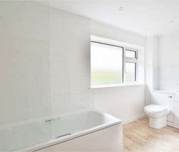 3 bedroom detached house to rent - Photo 6