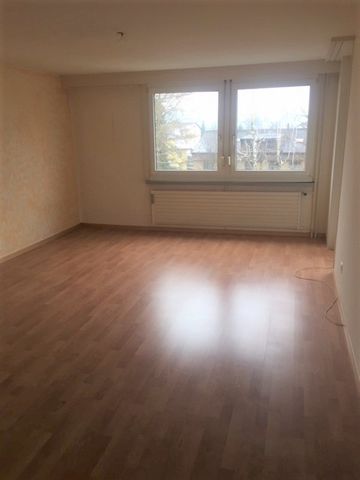 Schöne 3.5-Zimmerwohnung an kinderfreundlicher Lage - Photo 2