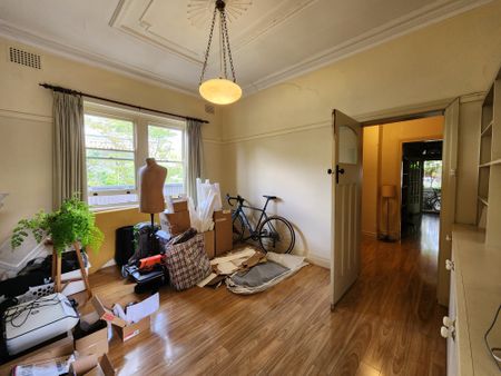 Flemington - Photo 5