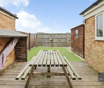 3 bedroom terraced house to rent - Photo 4