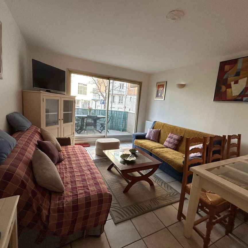 Location Appartement 2 pièces 48m² COURBEVOIE 92400 - Photo 1