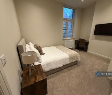 1 bedroom in a house share to rent - Photo 4