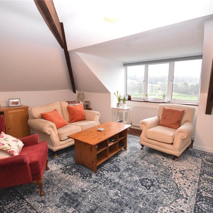 2 bedroom penthouse to rent - Photo 1