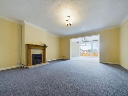3 bedroom terraced house to rent - Photo 2