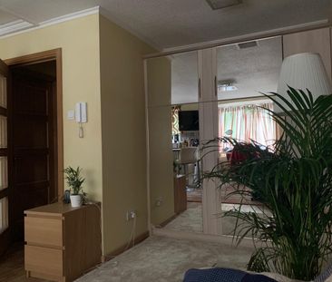 Studio Flat, Churchill Court, W5 - Photo 6