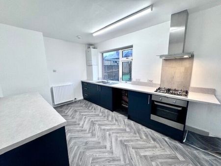 Pansy Road, Farnworth, Bolton BL4 - Photo 3