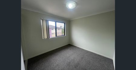 Well presented and ideally located Two Bedroom, Two Bathroom Unit in Caboolture B/L - Photo 4