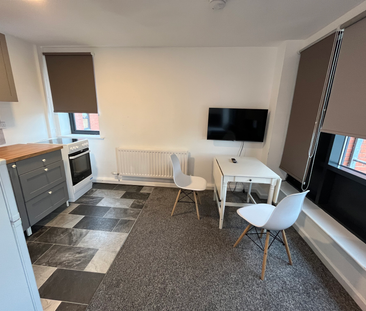 Flat 18D, Westmount, LS2 9NZ, Leeds - Photo 4