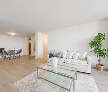 For Lease - 2220 Marine Drive Unit# 2002, Oakville, Ontario - Photo 2