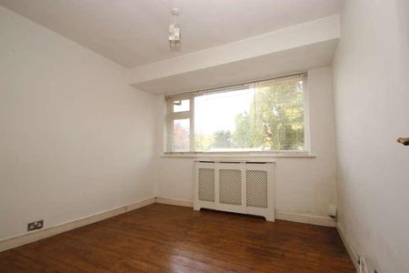 Essex Way, Benfleet, SS7 - Photo 4