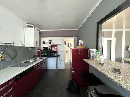 Location Appartement 4 pièces 72m² - Photo 4