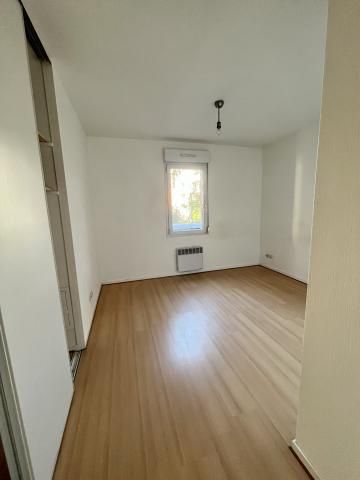 Appartement à louer - 2 pièces - 40 m² - Photo 2