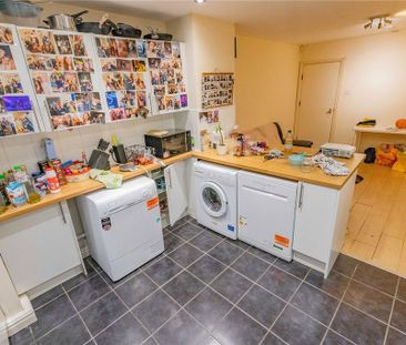 6 bedroom house to rent - Photo 1