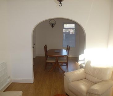 2 bedroom house to rent - Photo 2