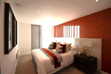 South Tower, 9 Owen Street, Deansgate Square, Manchester City Centre, M15 4TN - Photo 4