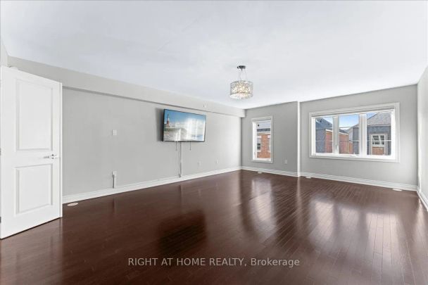 1331 Major Mackenzie Drive #32 - Photo 1