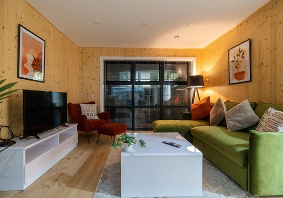 Hogarth Road - Photo 1