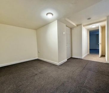 1 Bedroom Apartment To Let - Photo 2