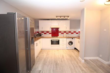 2 bedroom terraced house to rent - Photo 5