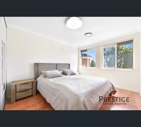 5 Miami Close, Greenfield Park, NSW 2176 - Photo 4