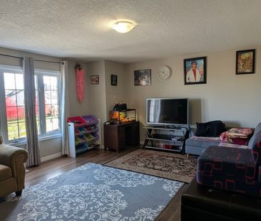 For Lease - 220 Westmeadow Drive, Kitchener, Ontario - Photo 4