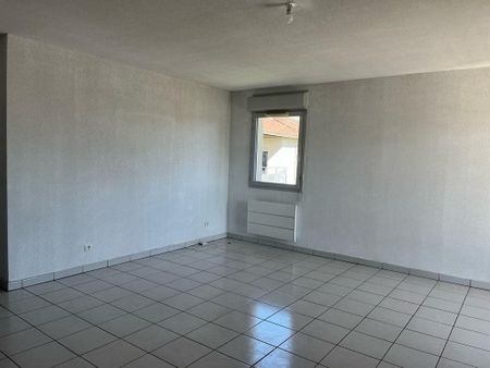 Location Appartement 3 pièces 62m² - Photo 5