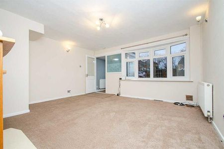 3 bedroom terraced house to rent - Photo 2