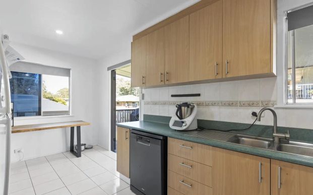 28 Churchill Street, Churchill QLD 4305 - Photo 1