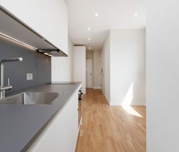 Flat to rent - Photo 2