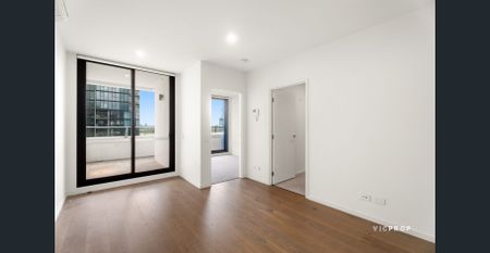 MODERN URBAN LIVING WITH CITY VIEWS - Photo 3