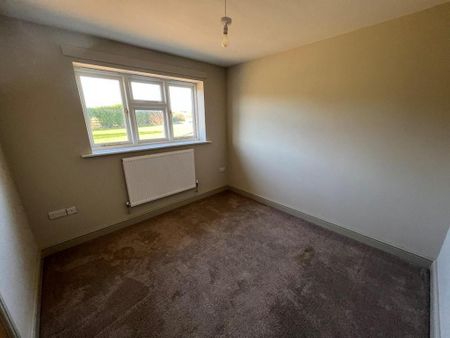 3 bedroom detached house to rent - Photo 2