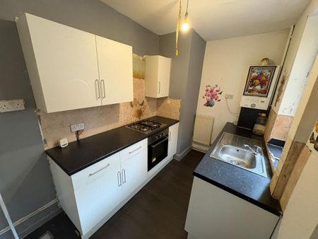 2 bedroom terraced house to rent - Photo 5