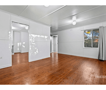 Well-Presented Three Bedroom Home Close to Amenities - Photo 2