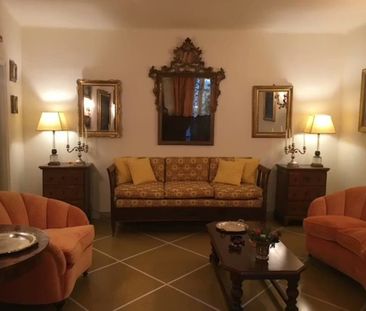 Via Rialto, Bologna, Emilia-Romagna 40124 - Photo 6