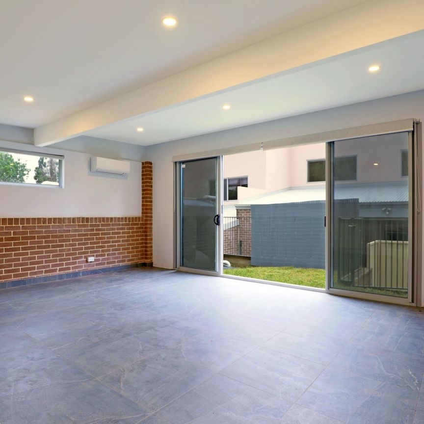 Bright & Modern Studio in a Super Convenient Carlingford Location! - Photo 1