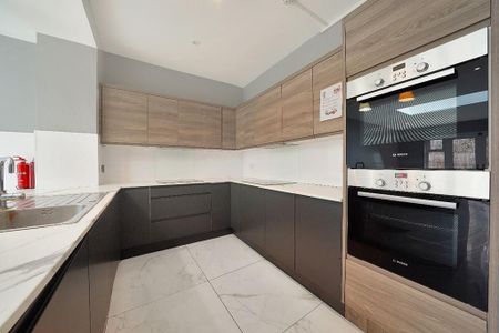 5 bedroom terraced house to rent - Photo 3