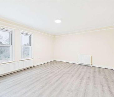 Andover Road, Newbury, Berkshire, RG14 - Photo 2