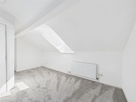 3 bedroom flat to rent - Photo 3