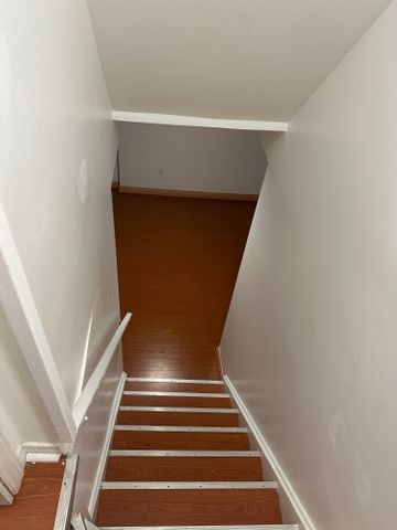 For Lease - 562 Skinner Avenue Unit# Lower, Newmarket, Ontario - Photo 2