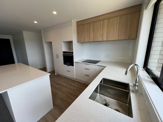 71 Maryvale Road, Milldale, Auckland - Photo 1