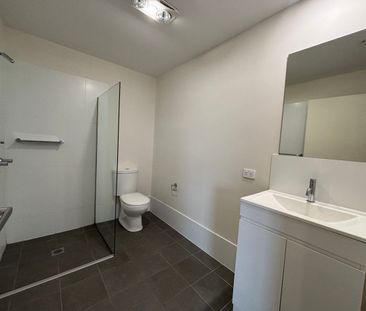 Modern Two Bedroom Unit - Photo 5